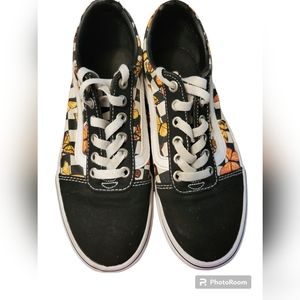Vans Womens Black butterflies Size 7